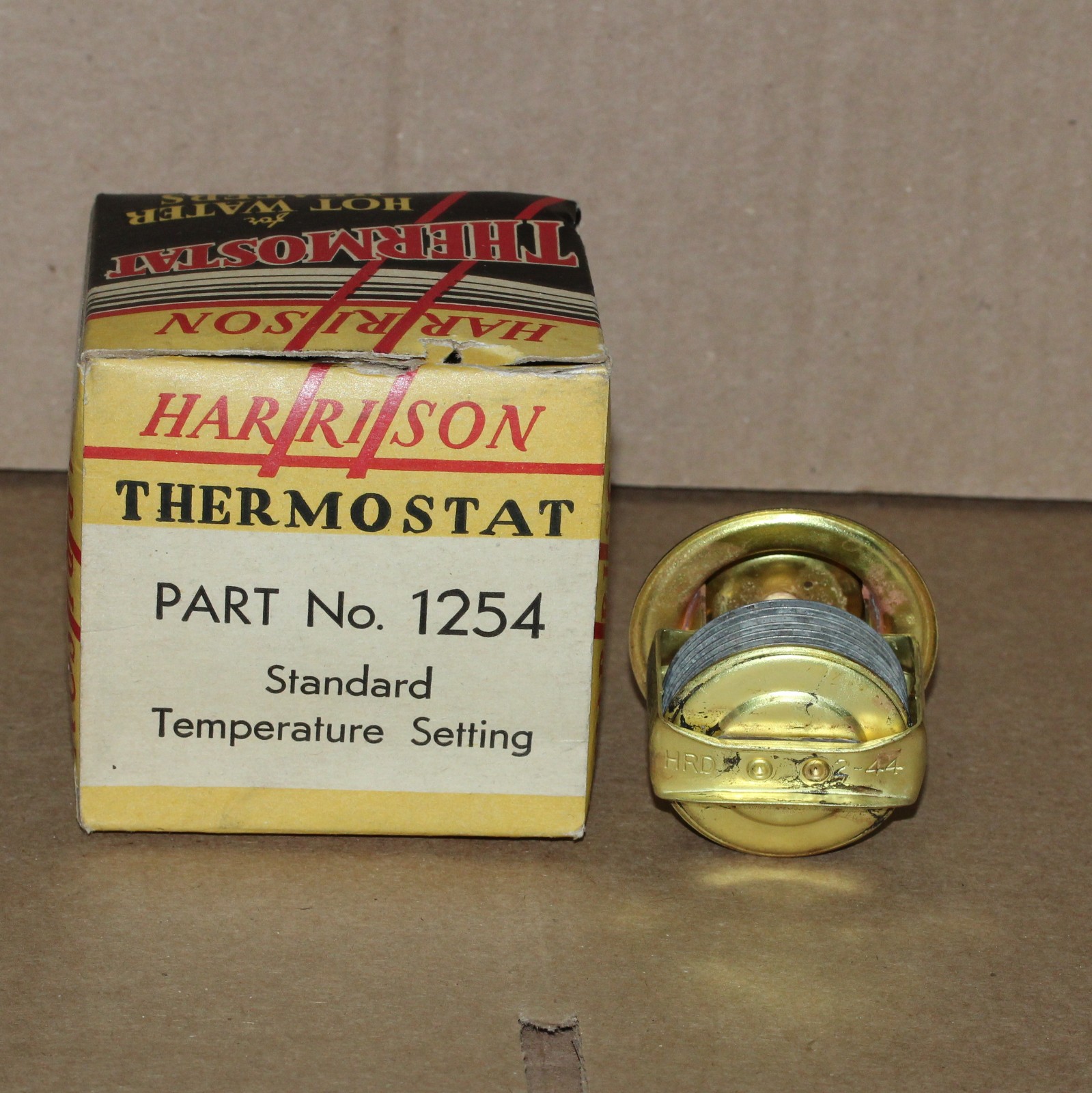 NOS Antique 1944 GM Harrison Coolant Thermostat Pontiac 1933-1953 Standard