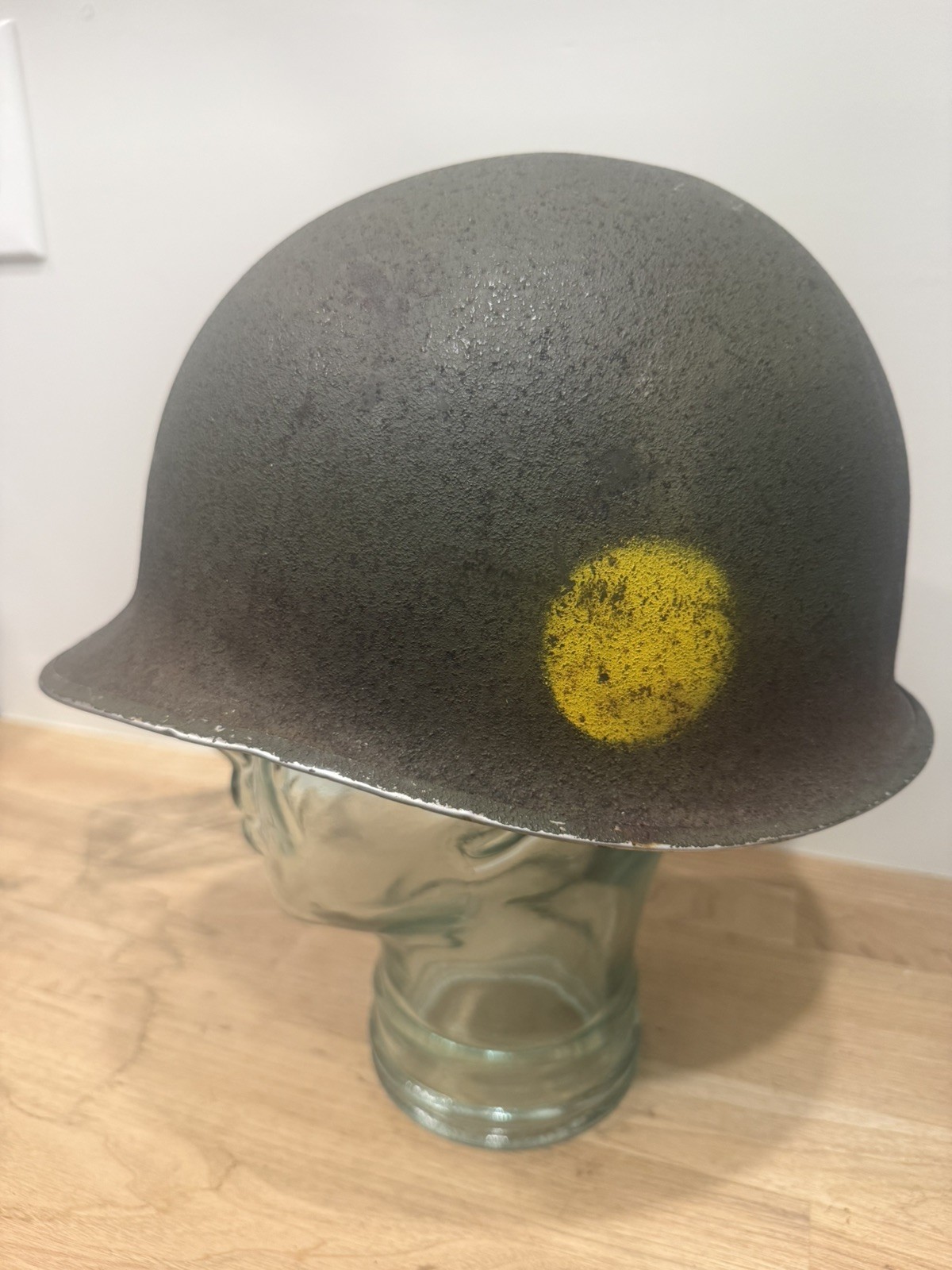 Original WWII US Navy Fixed Bale M-1 Helmet Painted Shell Landing USCG Original WWII US Navy Fixed Bale M-1 Helmet Painted Shell Landing USCG