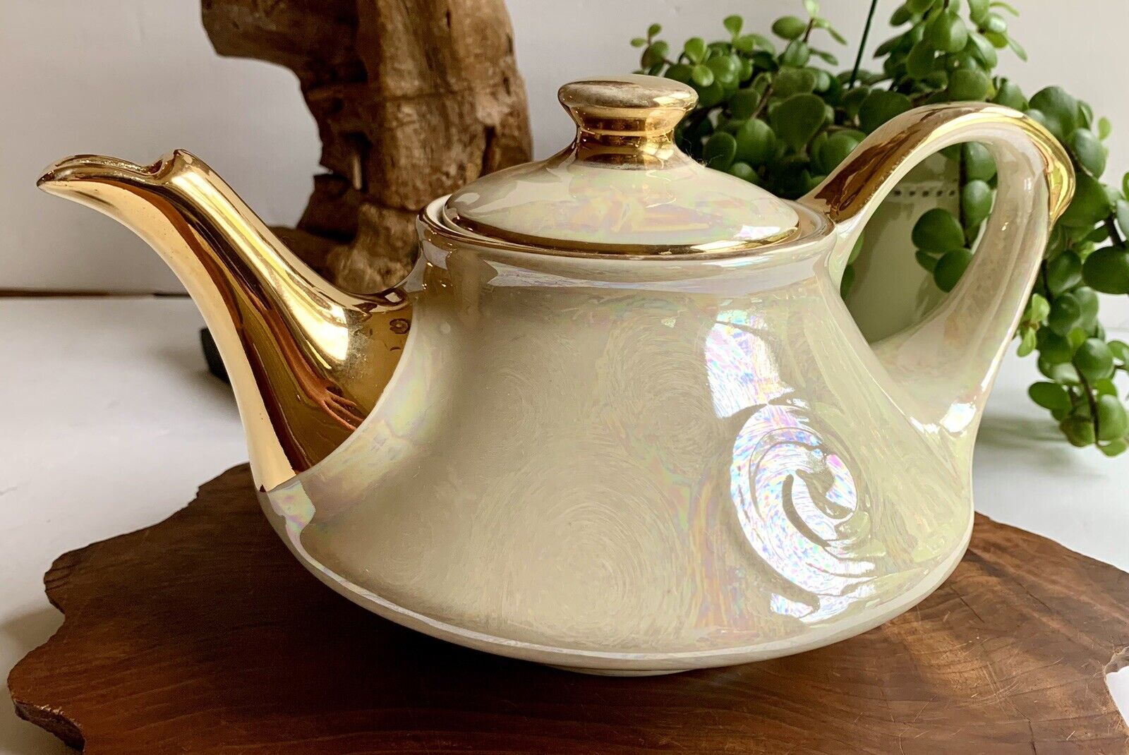 Vintage Pearl China Co. 22k Gold Handpainted Lusterware Swirl Aladdin Tea Pot