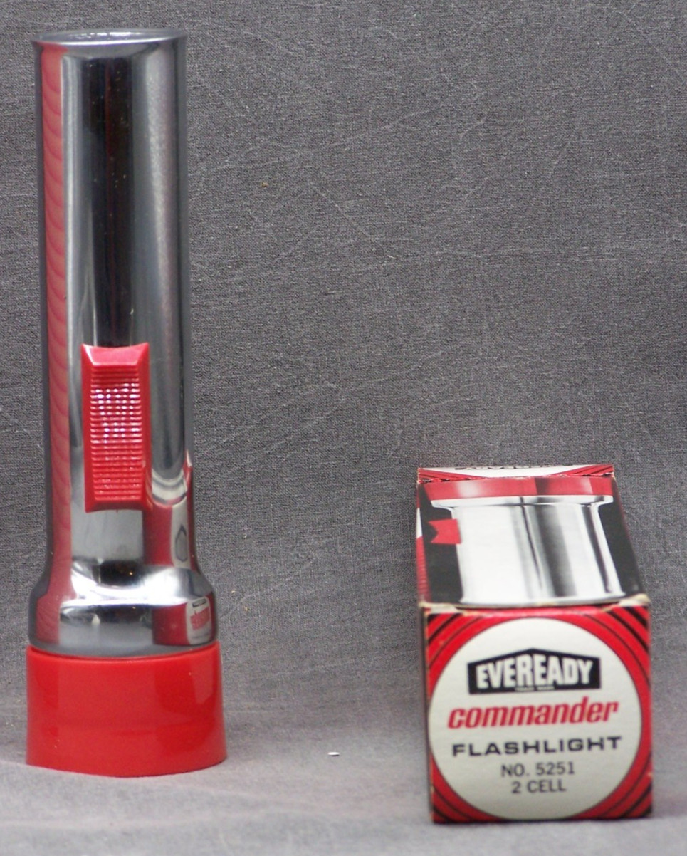 Vintage Eveready Triple Plated Chrome Finish No 5251 Commander Flashlight USA