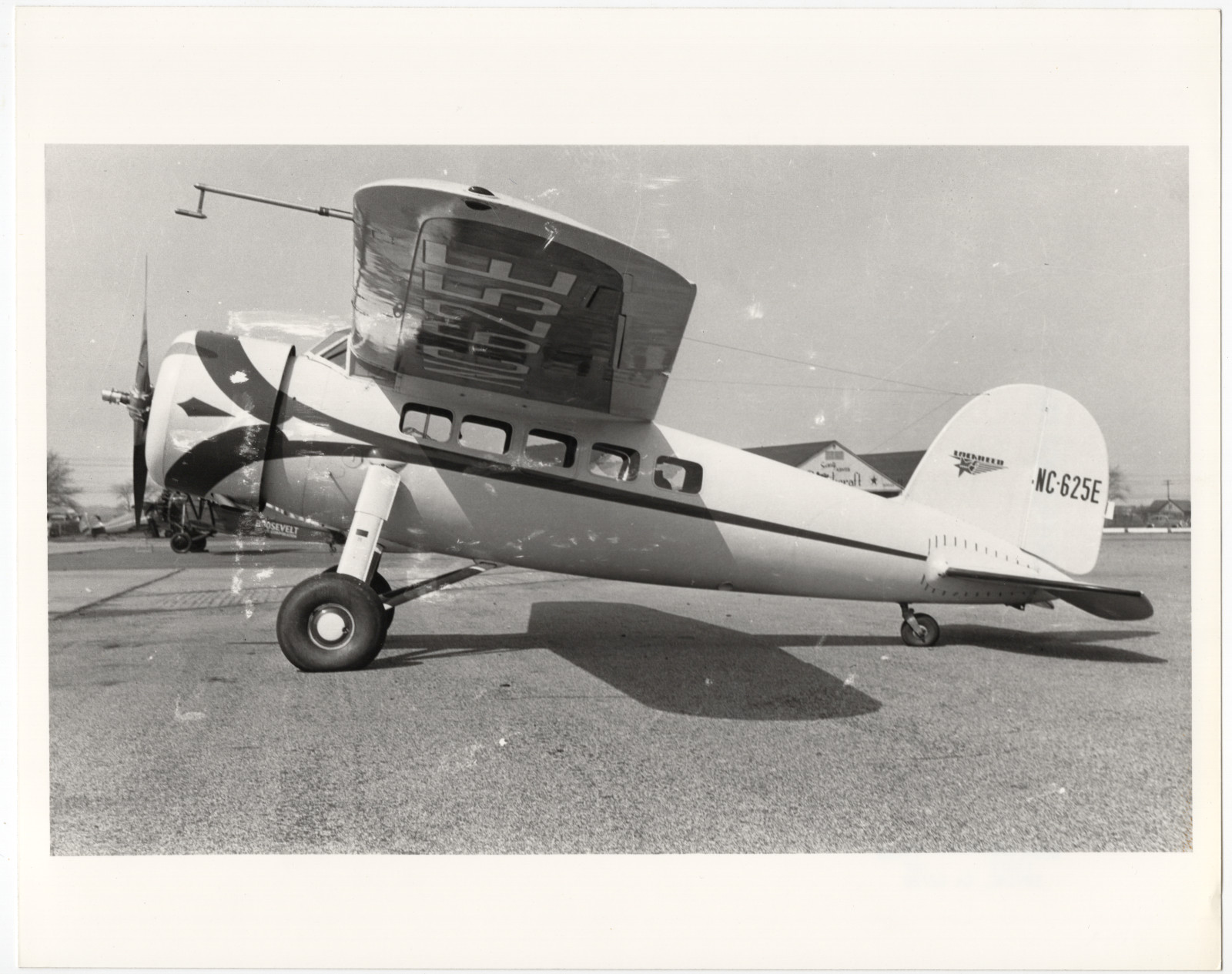 Lockheed Vega Model 5 NC-625E Single-Engine Monoplane 8x10 Photo