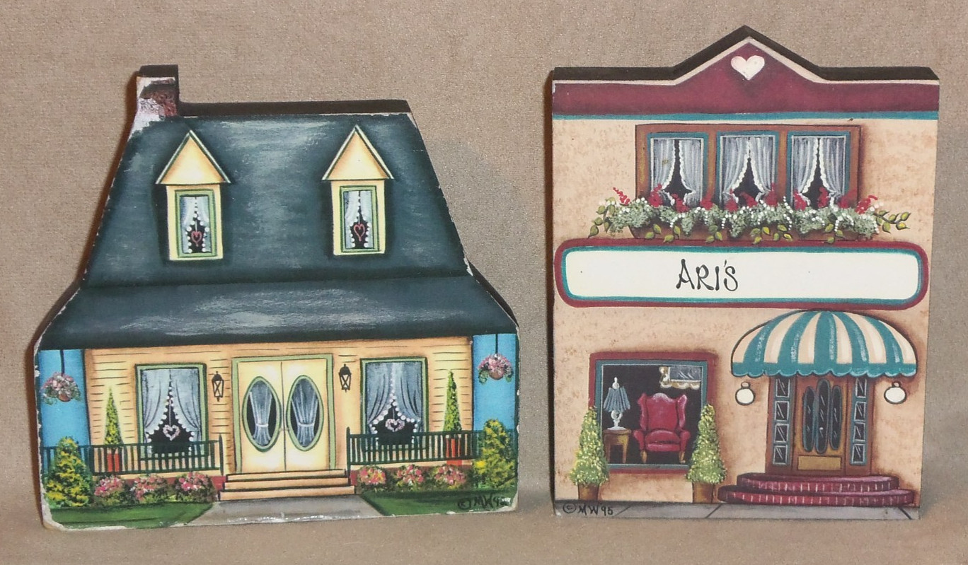 Lot of 2 BRANDYWINE Woodcrafts Inc Shelf Sitters: Yellow Cottage House + Ari\'s