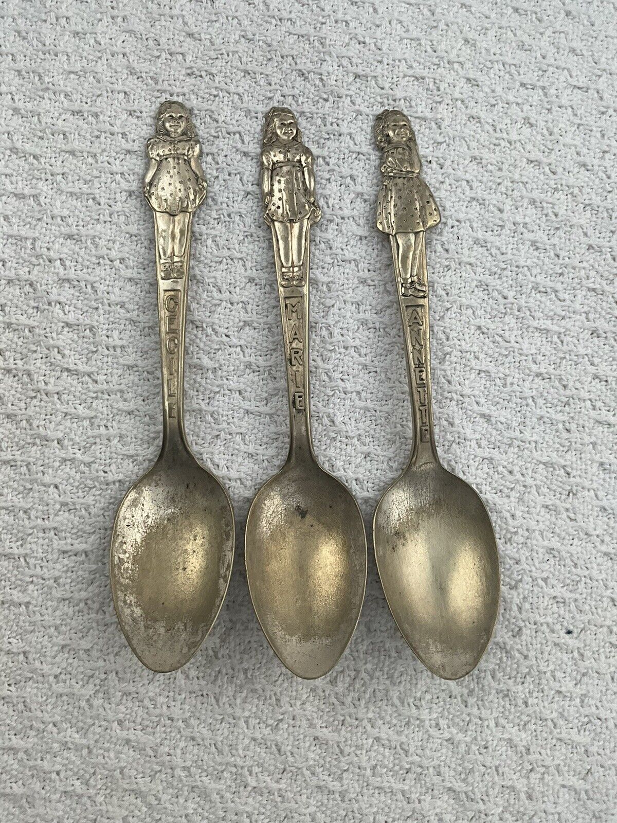 3 Vintage Dionne Quintuplets Spoons Marie Annette Cecile *Rough