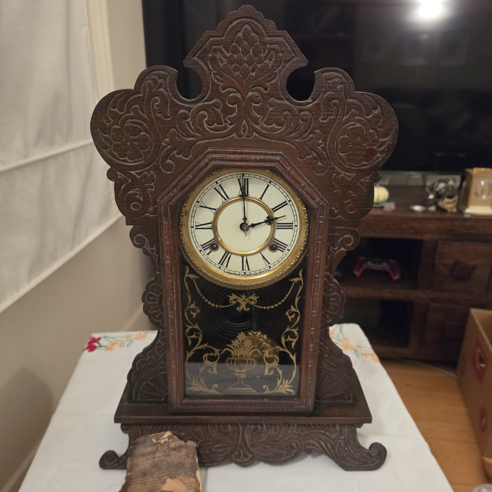 Antique Waterbury Carved Oak Gingerbread Mantle Clock Key Pendulum Tested Works