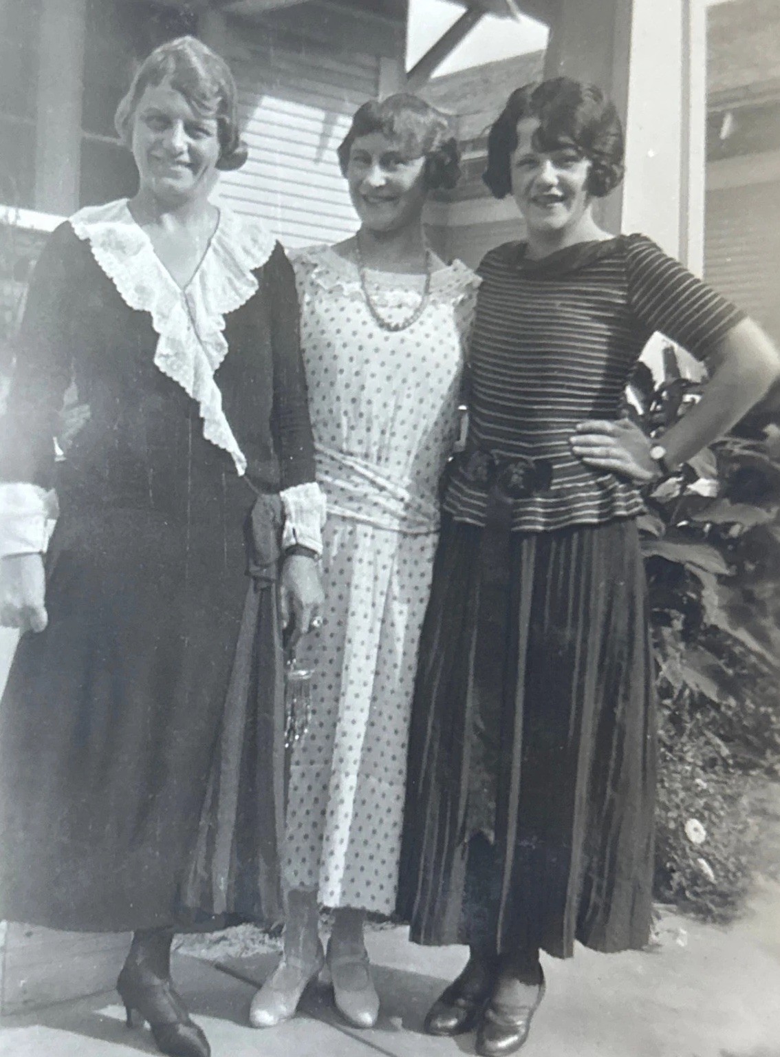 1923 Flapper Women Wichita Kansas Porch Vintage Fashion Photo Trio