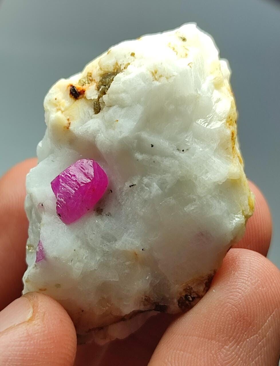 39-g Natural Ruby Specimen Ruby crystals on matrix from Pakistan 