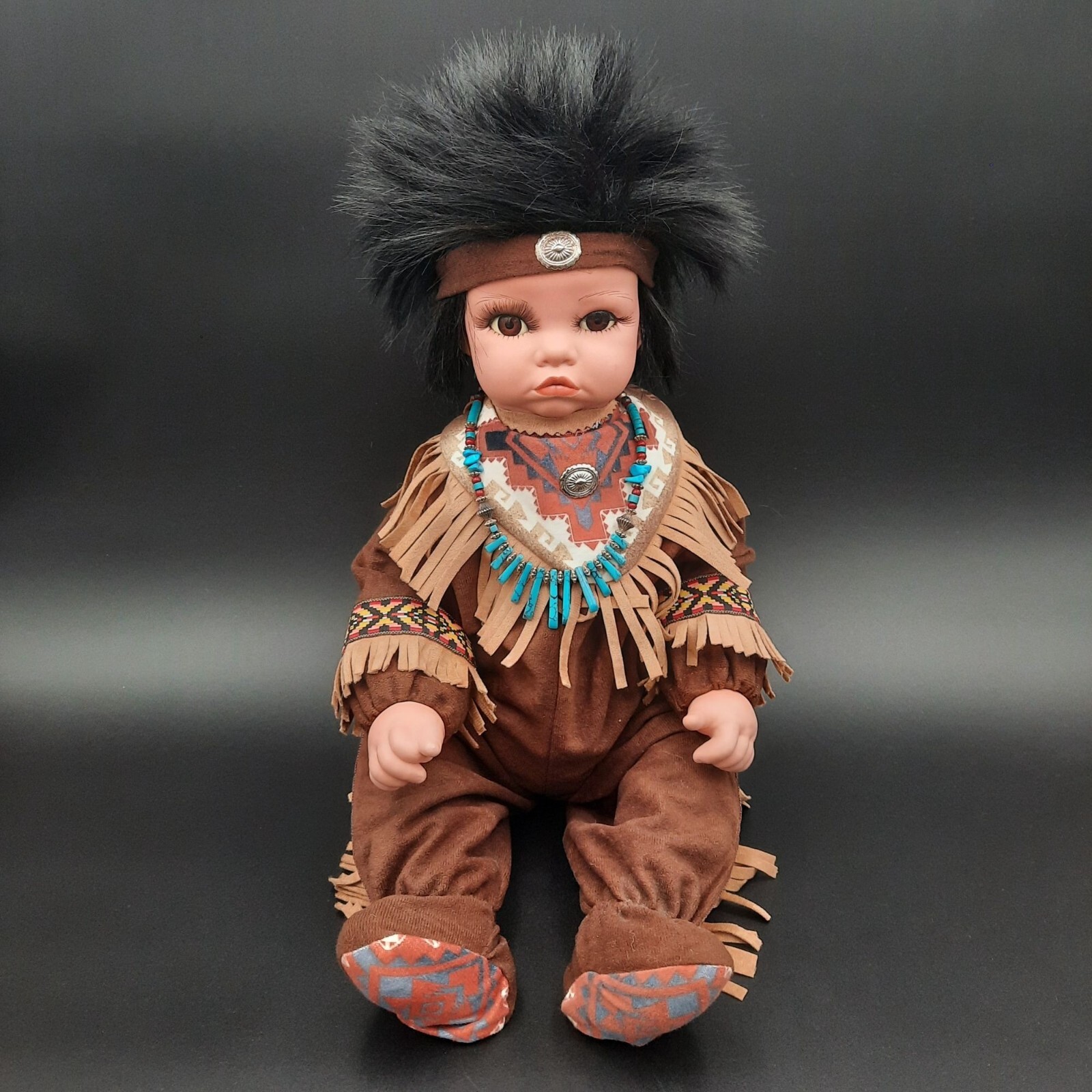 Louann Paul Navajo Porcelain Doll With Native American Attire & Beaded Necklace