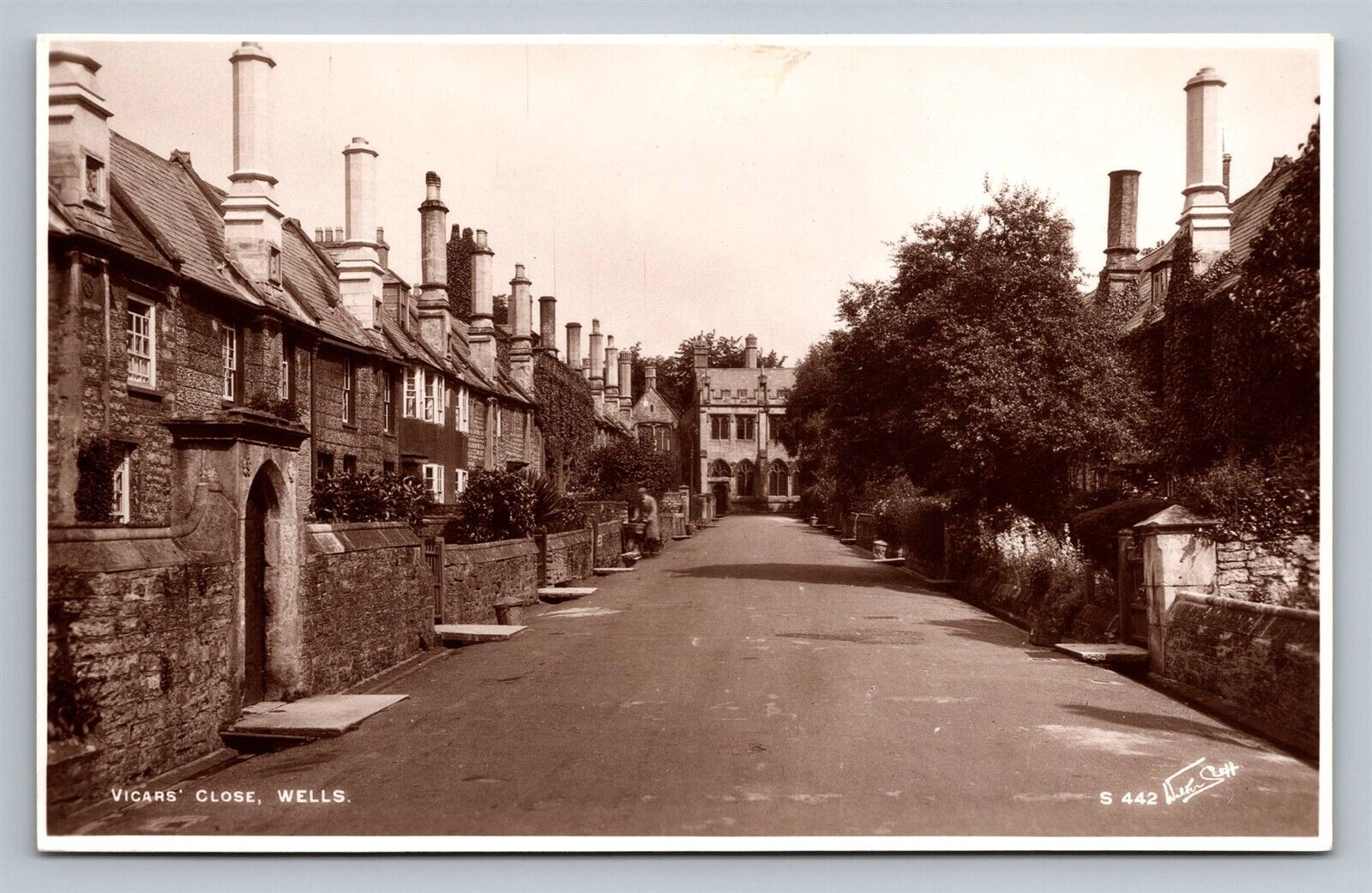 RPPC UK Wells Vicar's Close Old Residential Street Vtg Photo Postcard View