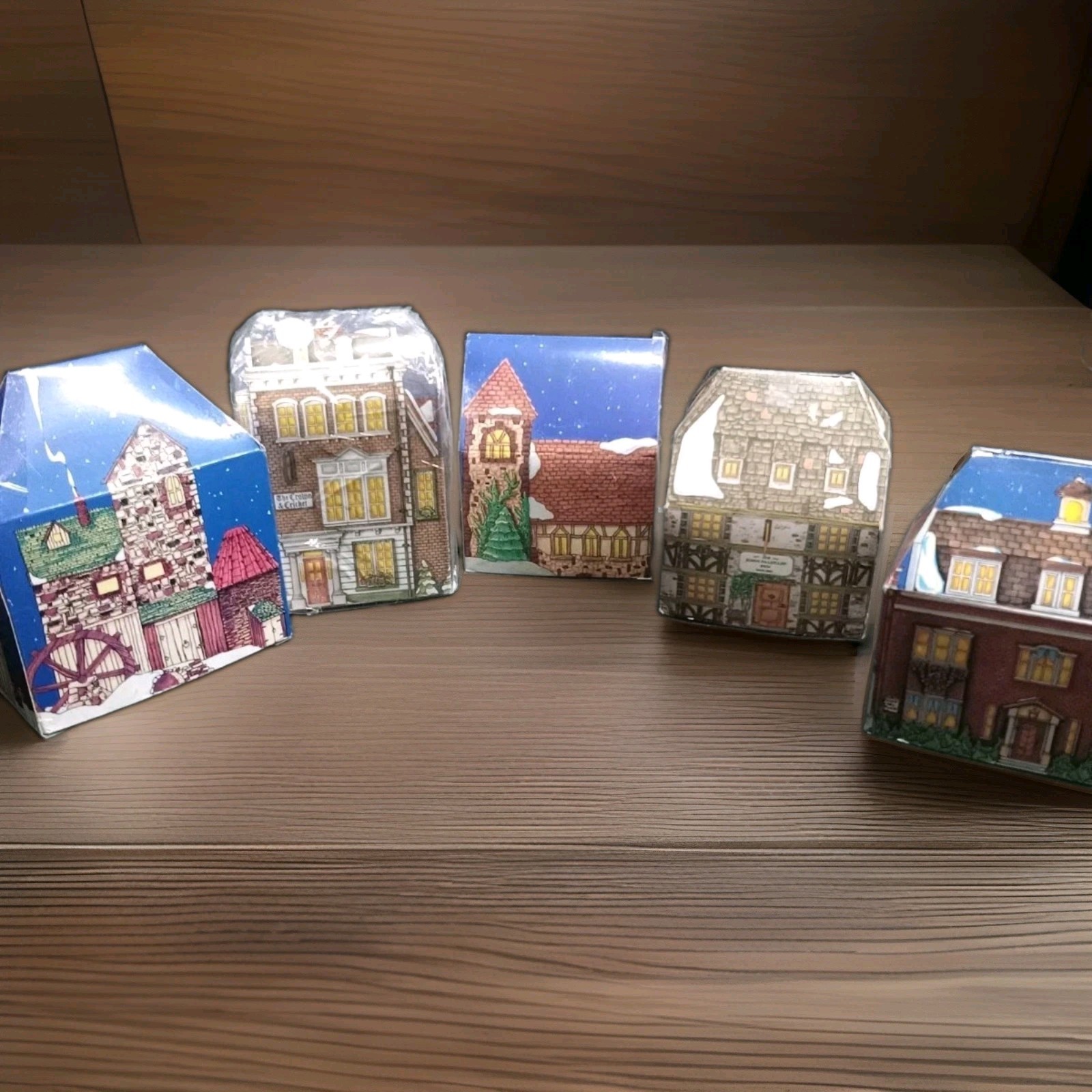 Charles Dickens HERITAGE Series Department 56 Collector\'s Edition 5 Ornaments