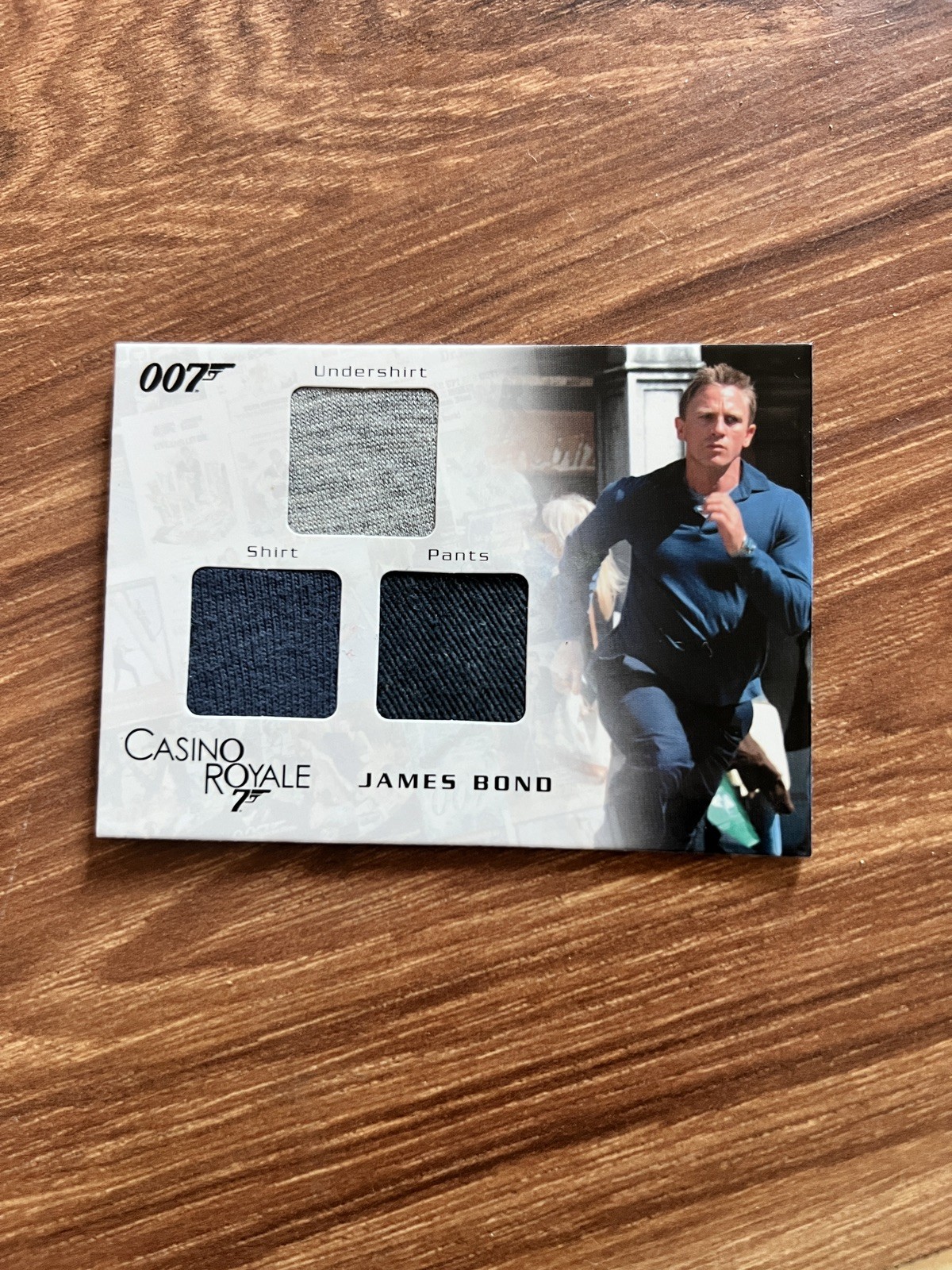 JAMES BOND AUTOGRAPHS RELICS Triple DANIEL CRAIG COSTUME /1200 Shirts & Pants