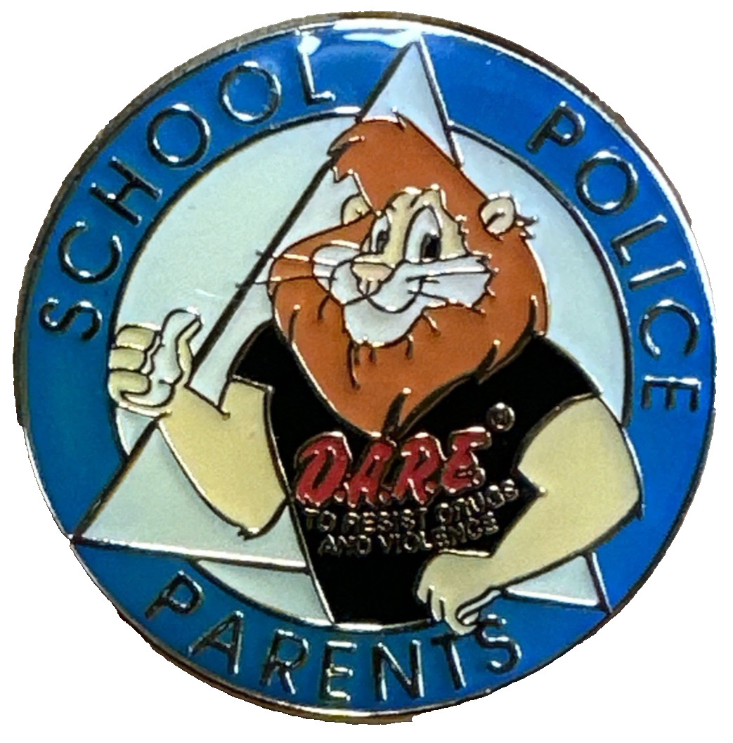 Vintage D.A.R.E. School Police Parents Collectible Resist Drugs Enamel Pin Rare