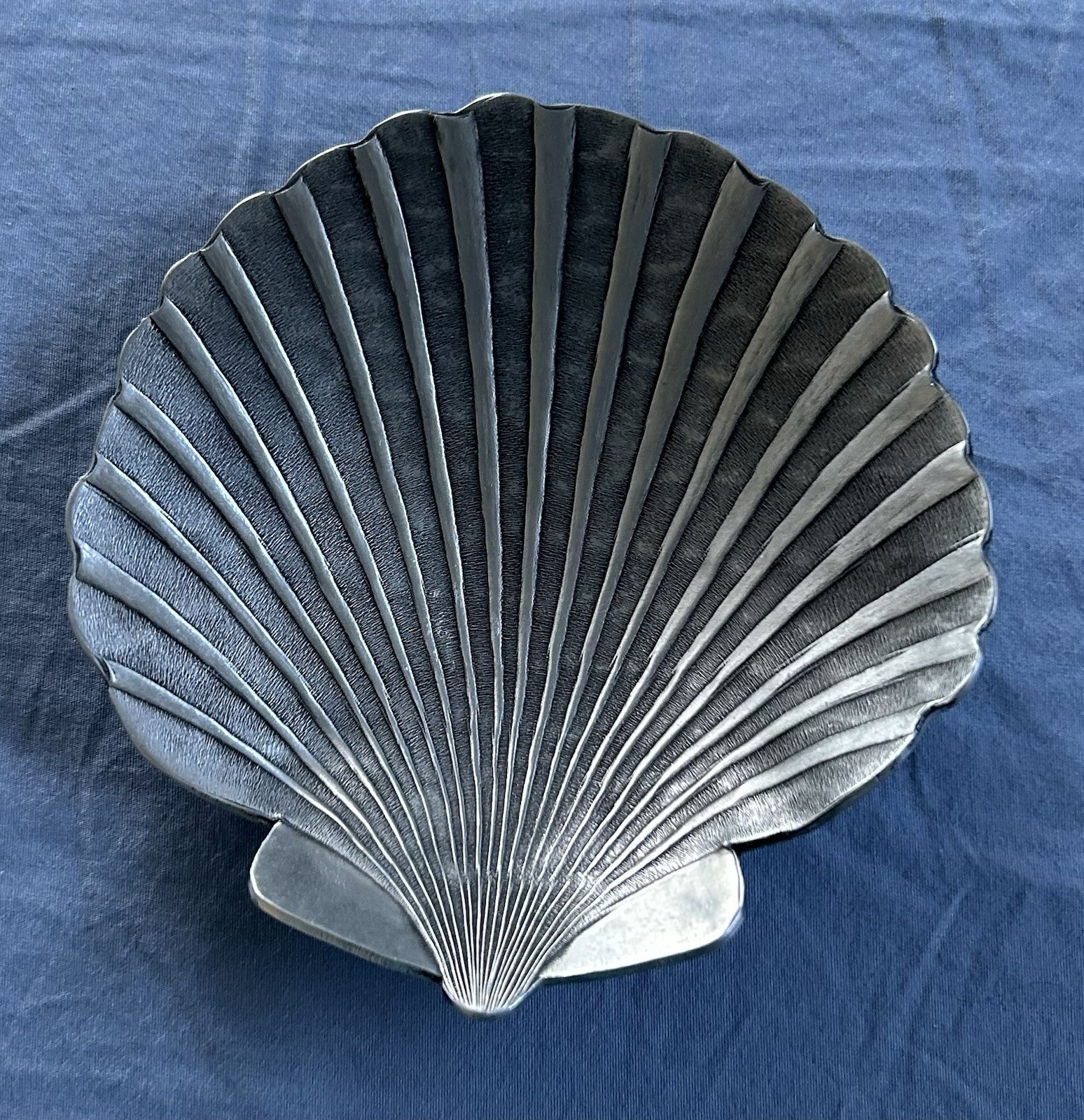 Vintage Wendell August Forge Hand Hammered Scallop Shell Bowl/Tray/Dish  5”