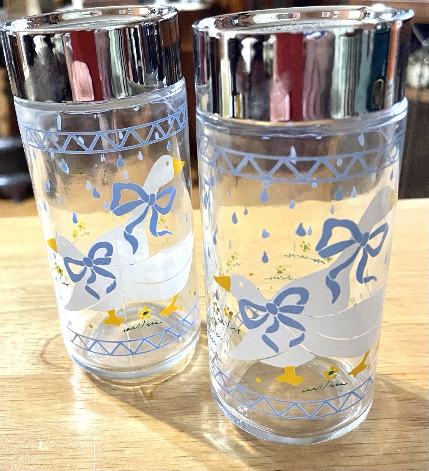 Vintage Anchor Hocking Country Goose Salt & Pepper Shakers Blue Bow Pair