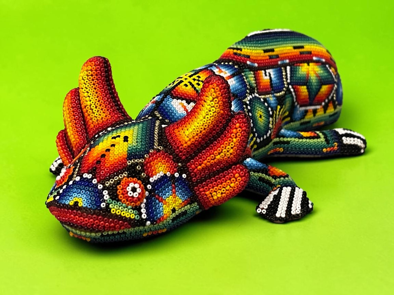 Large 12in Huichol Beaded Iguana Lizard Wixarika Mexican Folk Art Sculpture