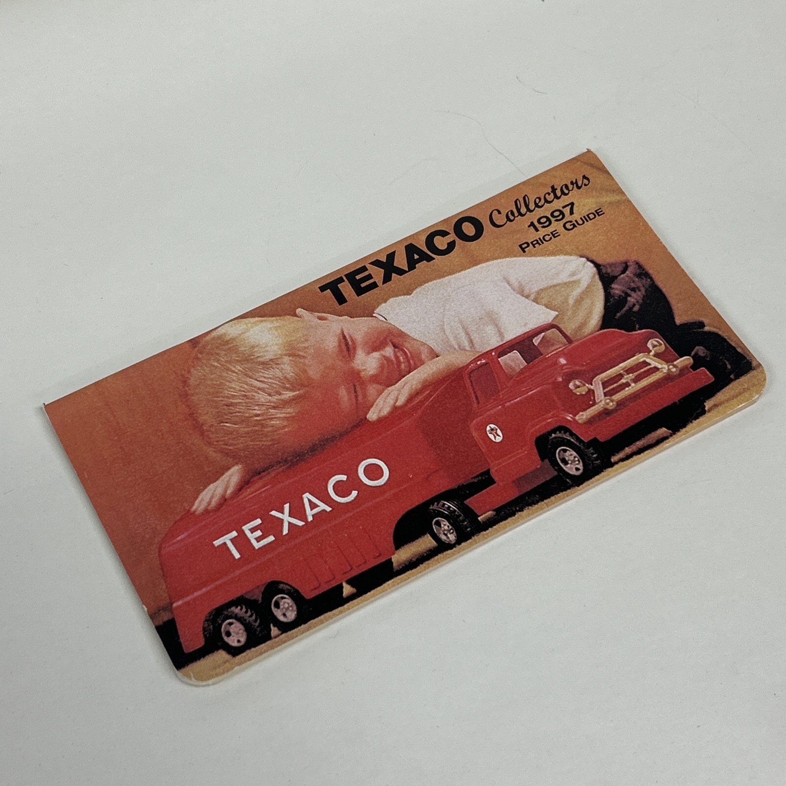 VINTAGE RARE TEXACO COLLECTORS 1997 PRICE GUIDE DIECAST TRUCKS PLANES GAS PUMPS