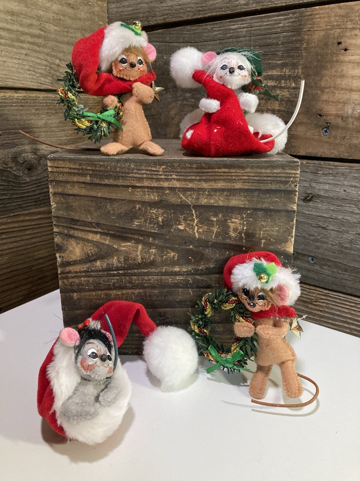 Annalee Christmas Mice - Lot of 4 Holiday Santa Mouse Dolls
