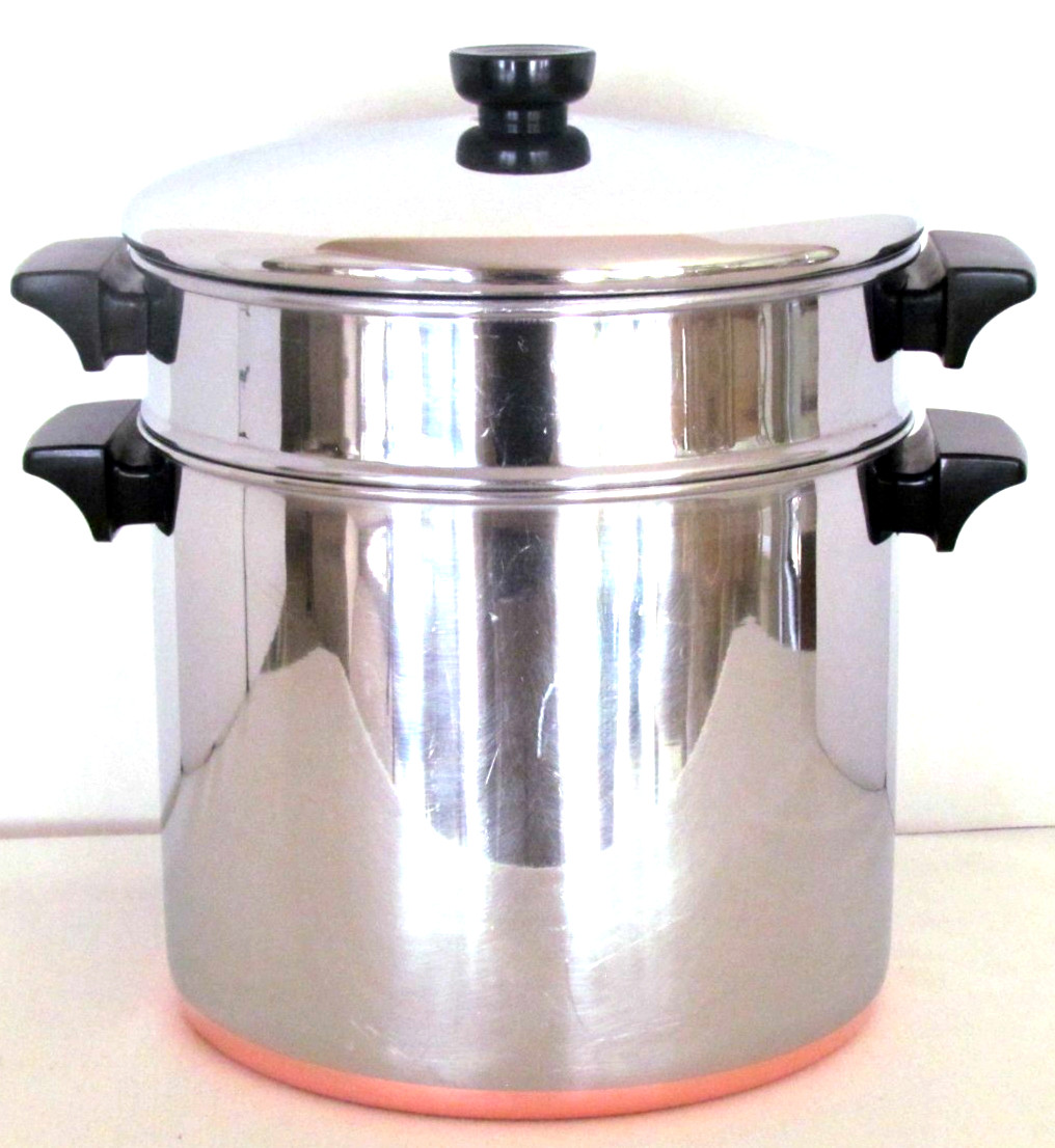 VINTAGE REVERE WARE 8QT STOCK POT WITH LARGE STEAMER INSERT AND LID