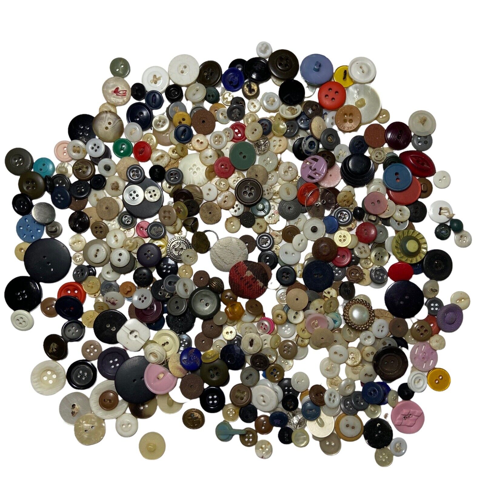 MIXED LOT OF VINTAGE ESTATE BUTTONS 10.8 Oz. Lot #1