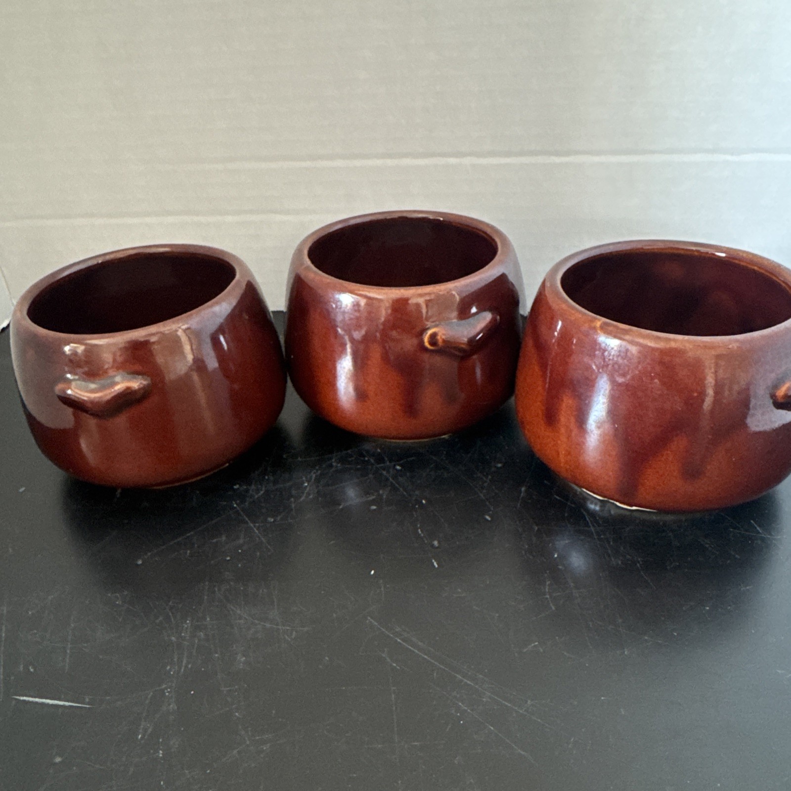 VTG SET OF 4 INDIVIDUAL WESTBEND BAKED BEAN POTS 3 INCH WIDE, 3 INCH TALL