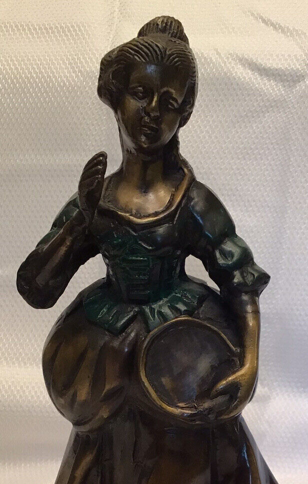 Vintage bronze Statue Of Woman