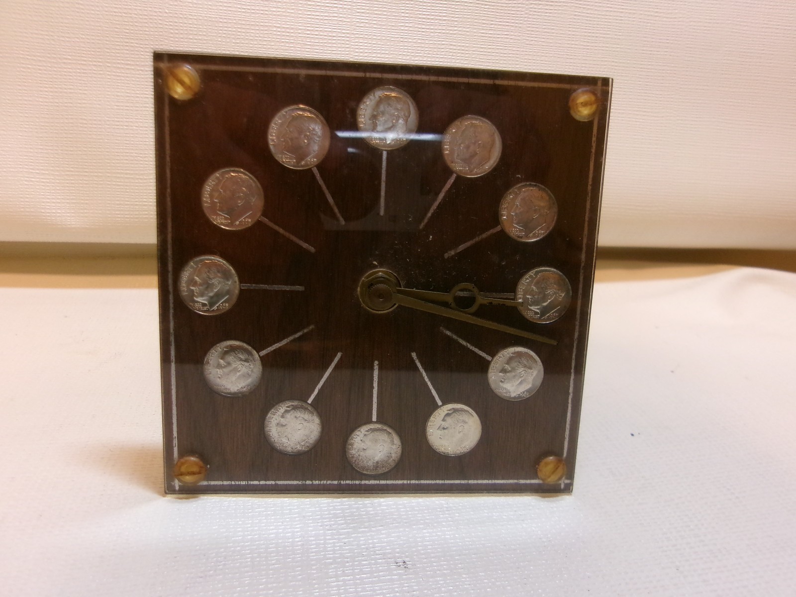 Vintage 1963 Roosevelt Silver Dime Clock