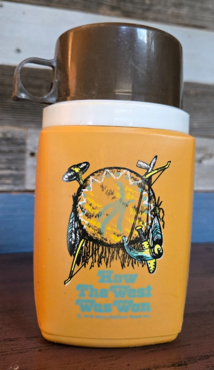 VINTAGE 1978 HOW THE WEST WAS WON PLASTIC THERMOS MGM 7 inches tall