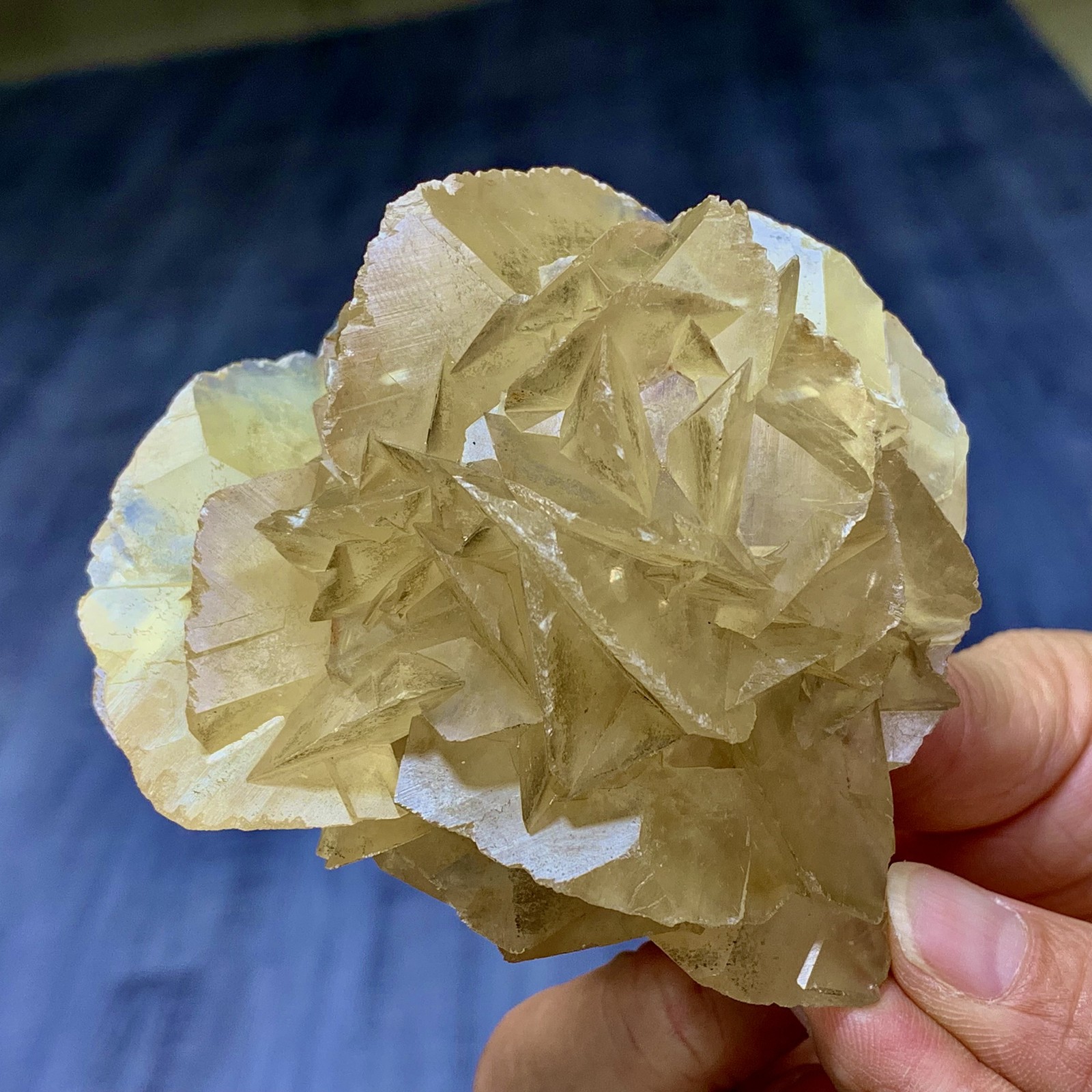 267G Natural transparent yellow black calcite crystal quartz mineral sample