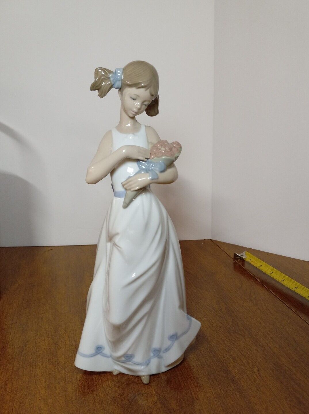 Rare Nao By Lladro Petals Of Love Figurine Ceramic Statue 6346 Cottagecore Gran