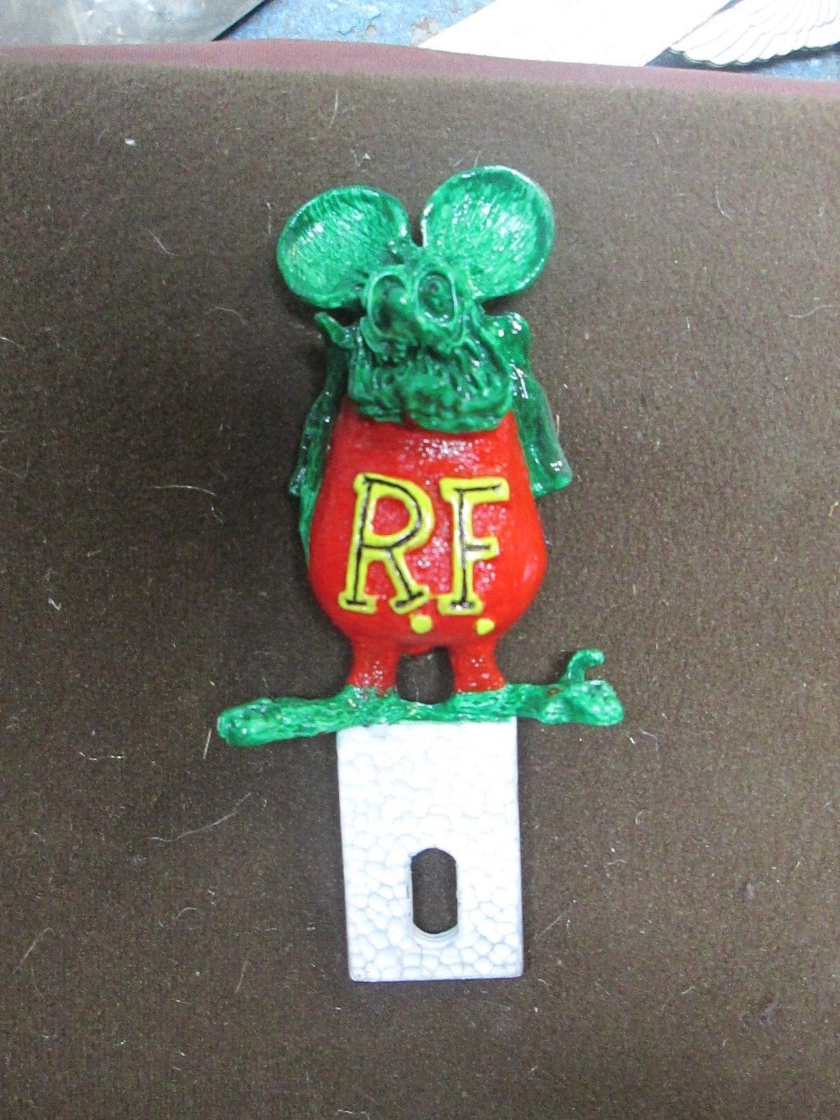 vintage rat fink ed roth hand painted ratrod license plate topper
