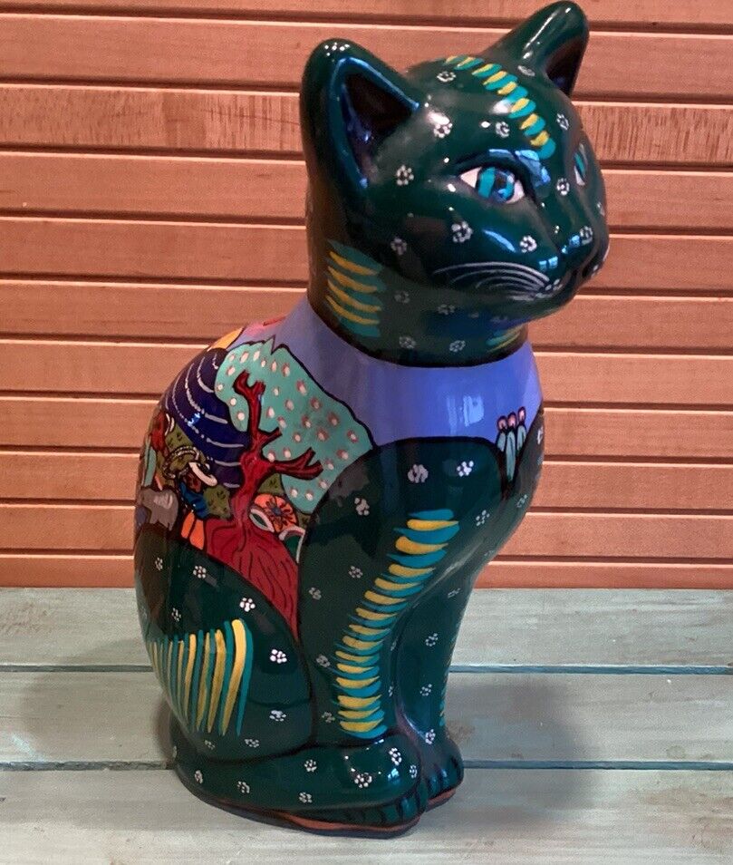 Vintage Talavera Mexican Folk Art Pottery Hand Painted Forest Green Cat 7.5”