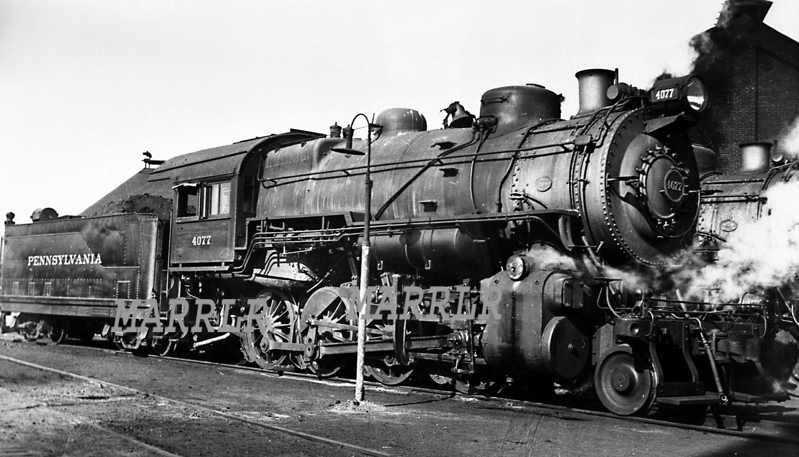 RR Photo-PENNSYLVANIA PRR 4077  2-8-0 at Potomac Yard  10/27/1937