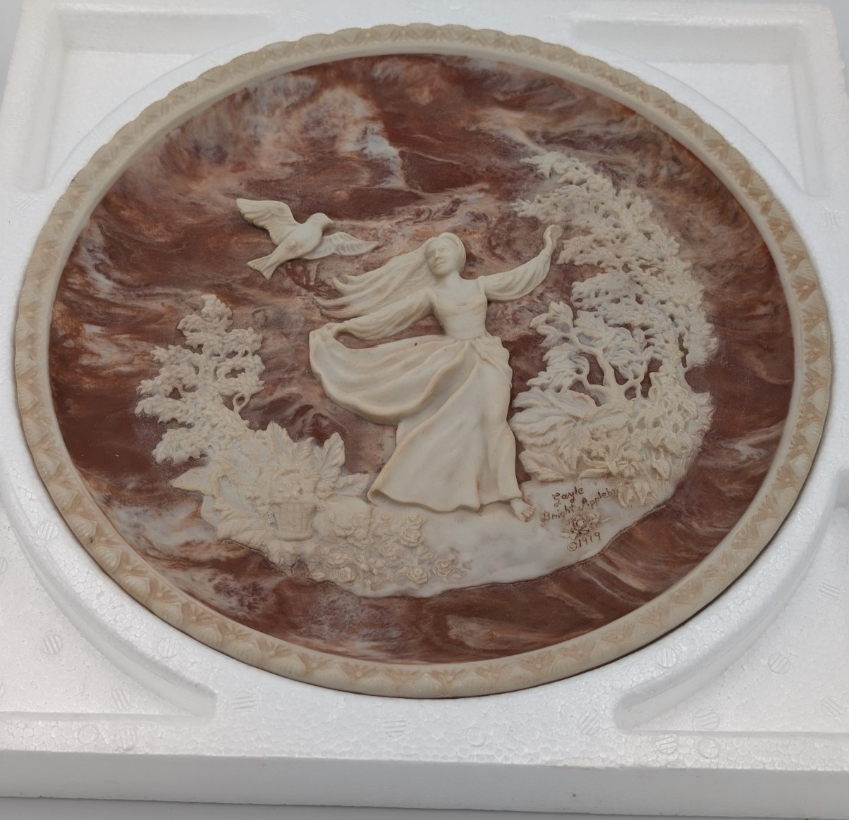 Solid Incolay Stone Collector Plate To A Skylark Gayle Bright Appleby