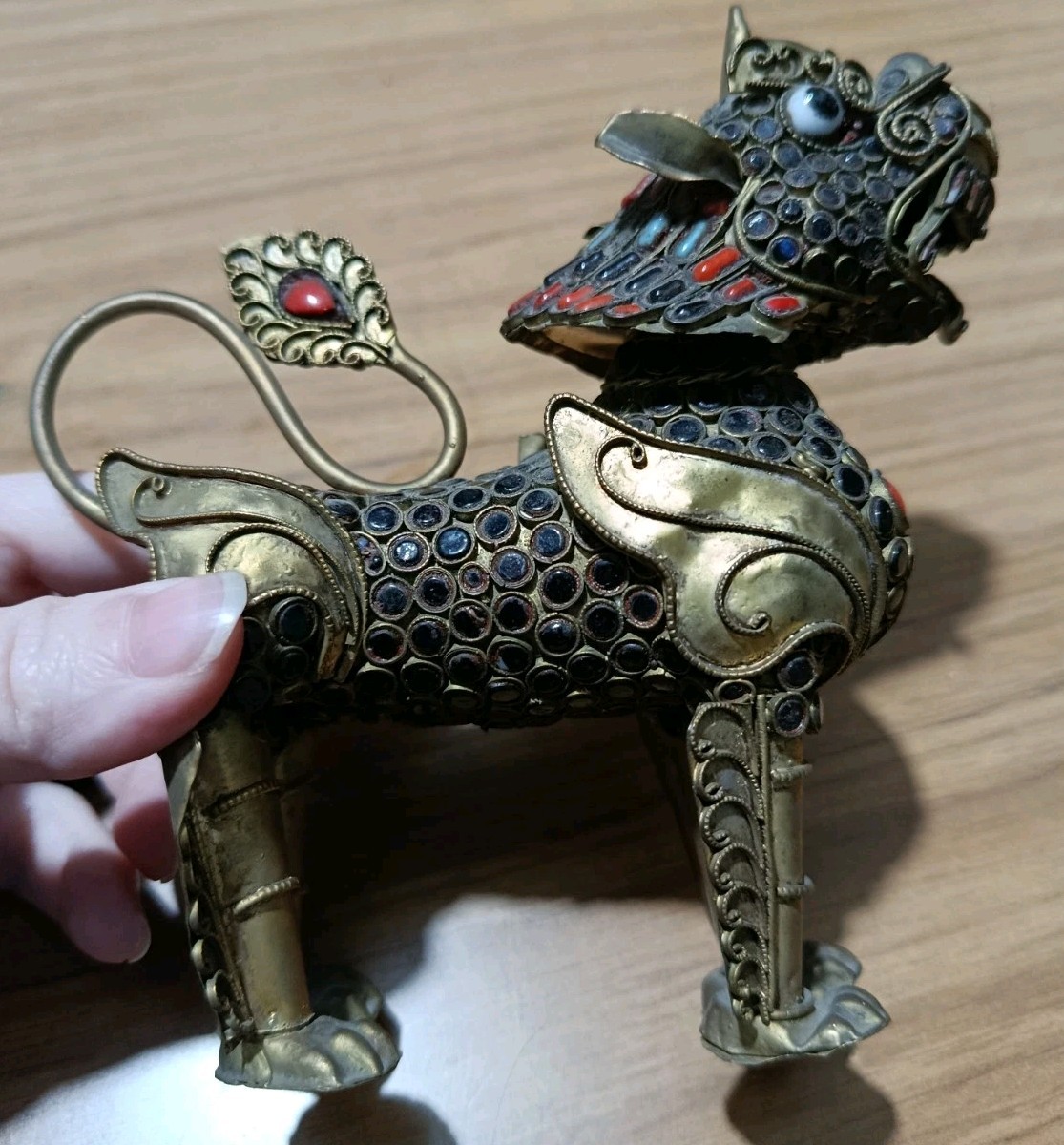 Vintage Tibetan Chinese Brass Pixiu Foo Dog Figurine Vintage Tibetan Chinese Brass Pixiu Foo Dog Figurine