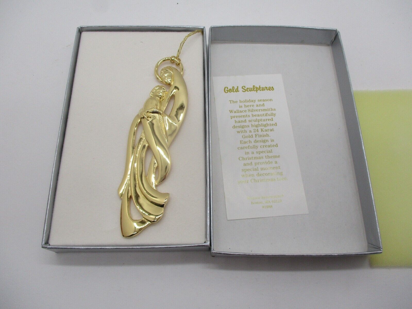 Vintage Wallace Silversmiths Gold Plated Ornament Mary and Baby Jesus
