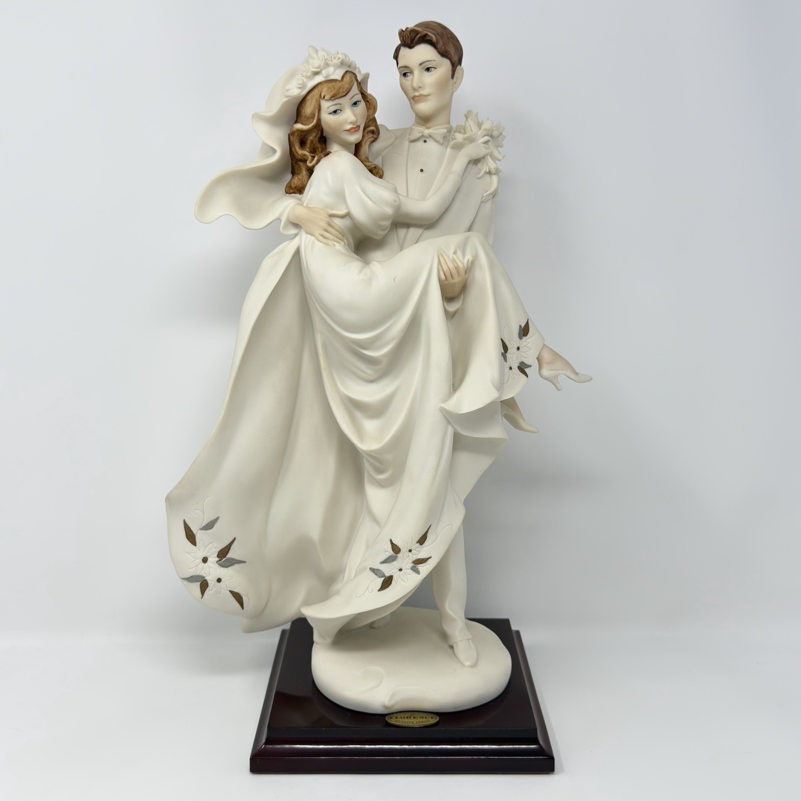 Giuseppe Armani Florence Figurine Happiness Forever Bride Groom Wedding Italy