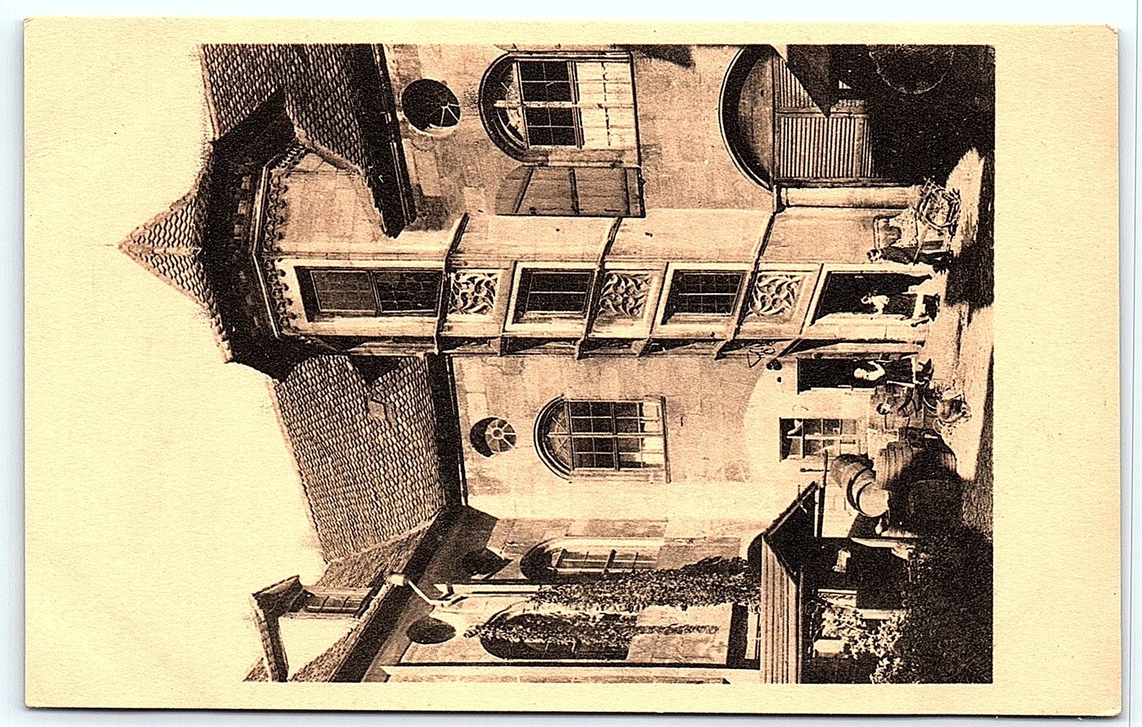 Postcard Nürnberg Hof am äußer. Lauferplatz Postcard