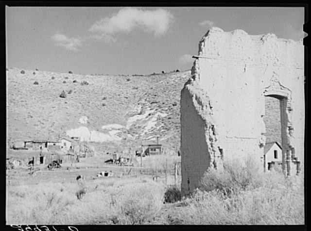 Photo:Austin Nevada Ghost Mining Town Ruins 1900s Desert Landscape