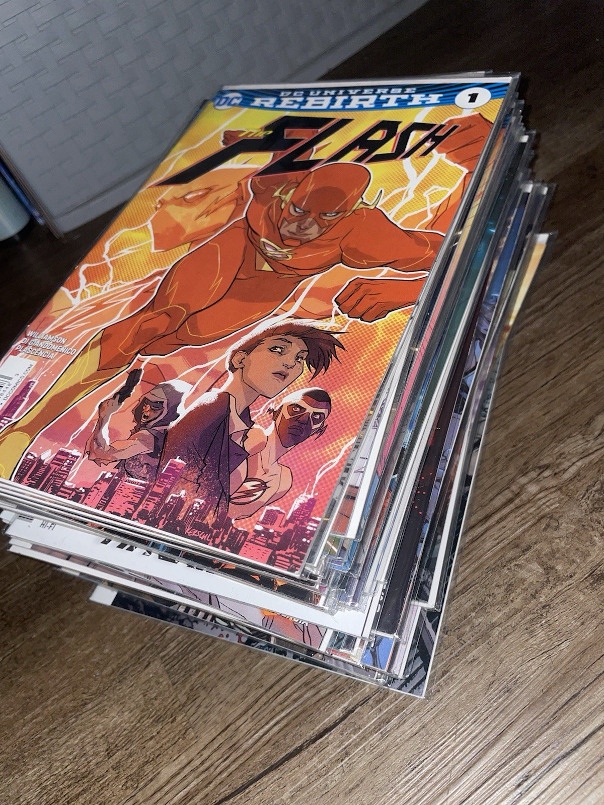 The Flash Rebirth #1 2nd Print, #20, #23-64 + Annuals #1-2 46 Comic Lot The Flash Rebirth #1 2nd Print, #20, #23-64 + Annuals #1-2 46 Comic Lot