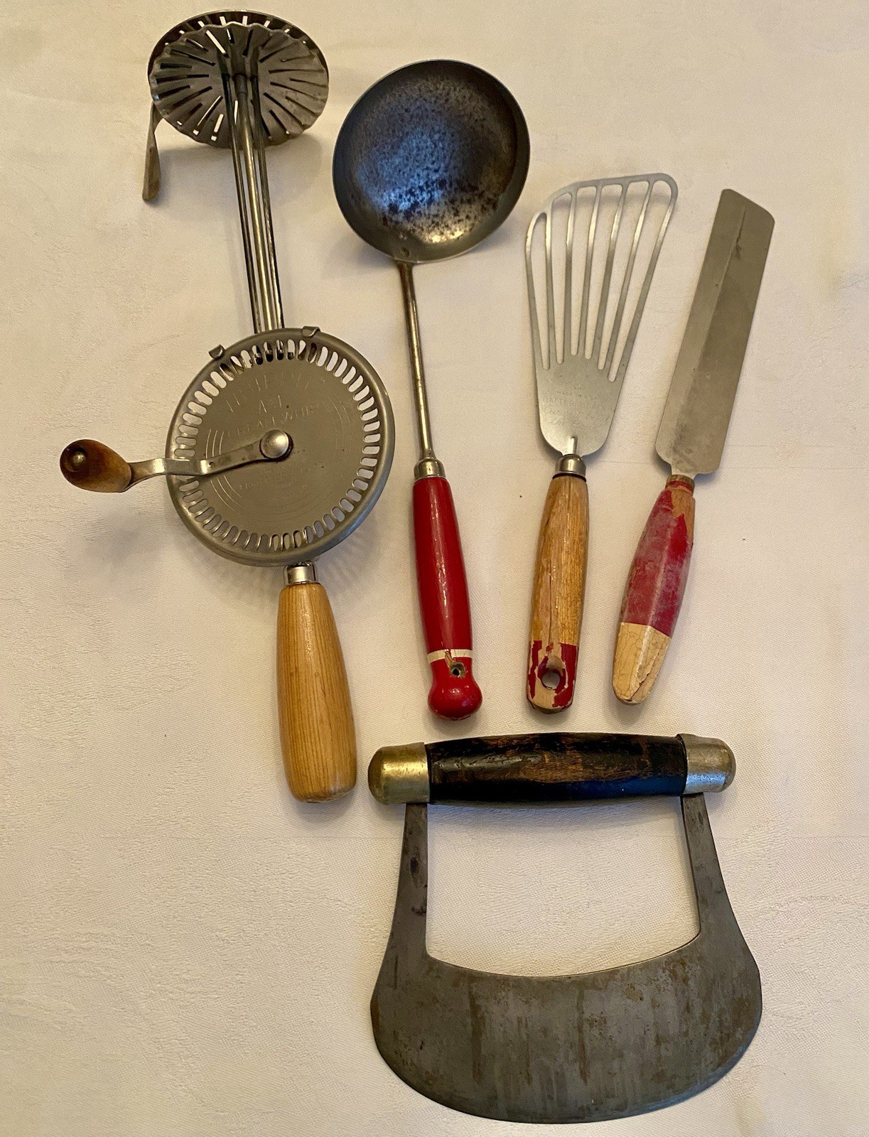 Vintage Antique Kitchen Utensil Lot Wood Handles Farmhouse Rustic Primitive 5pc
