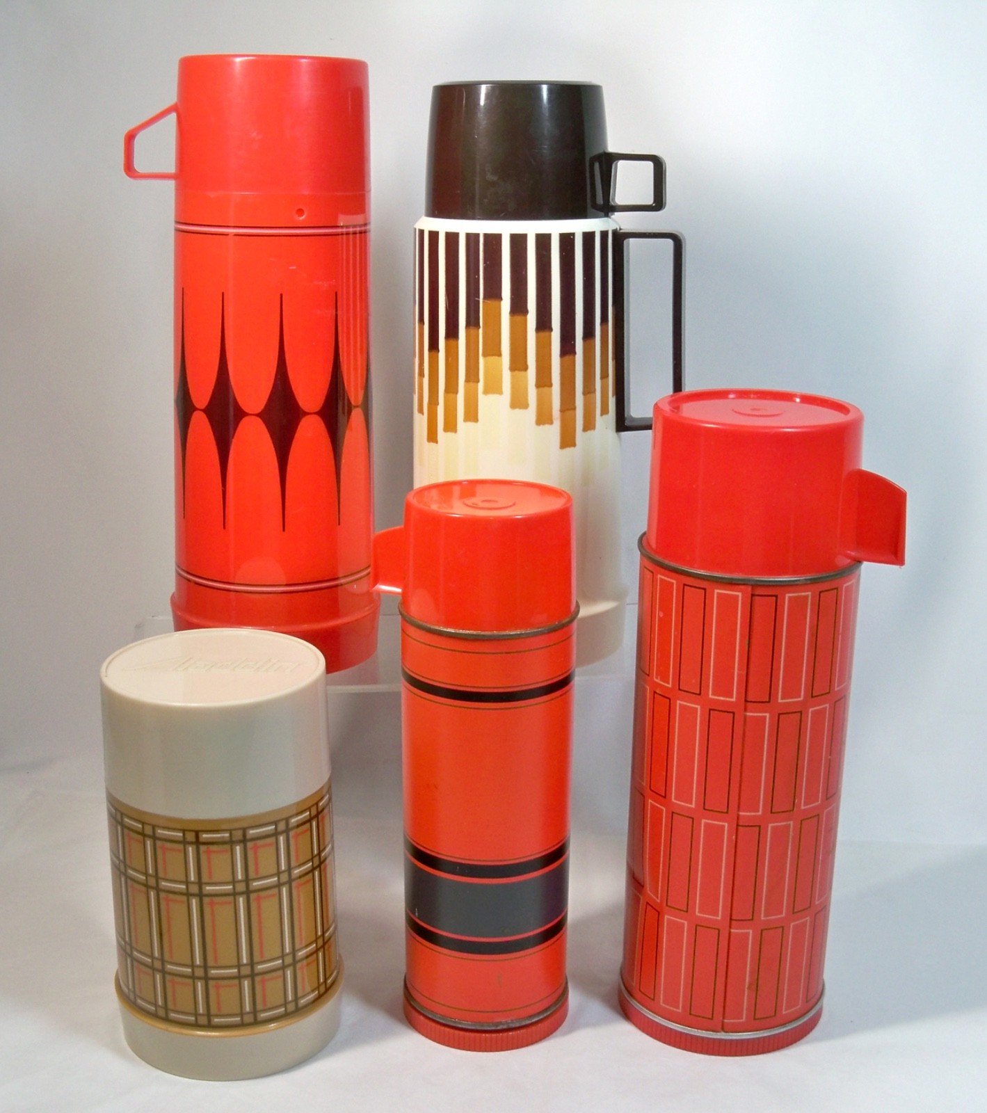Vintage Lot Of 5 Thermoses: Aladdin’s, Thermos & Tru-Test ~ All Nice and Clean
