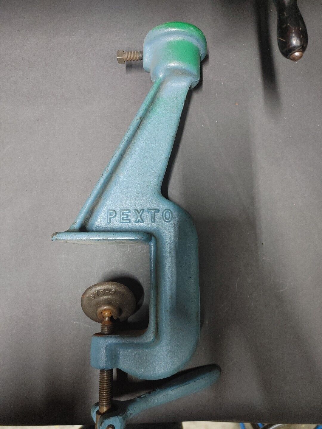 Pexto #975 bead roller bench mount stand