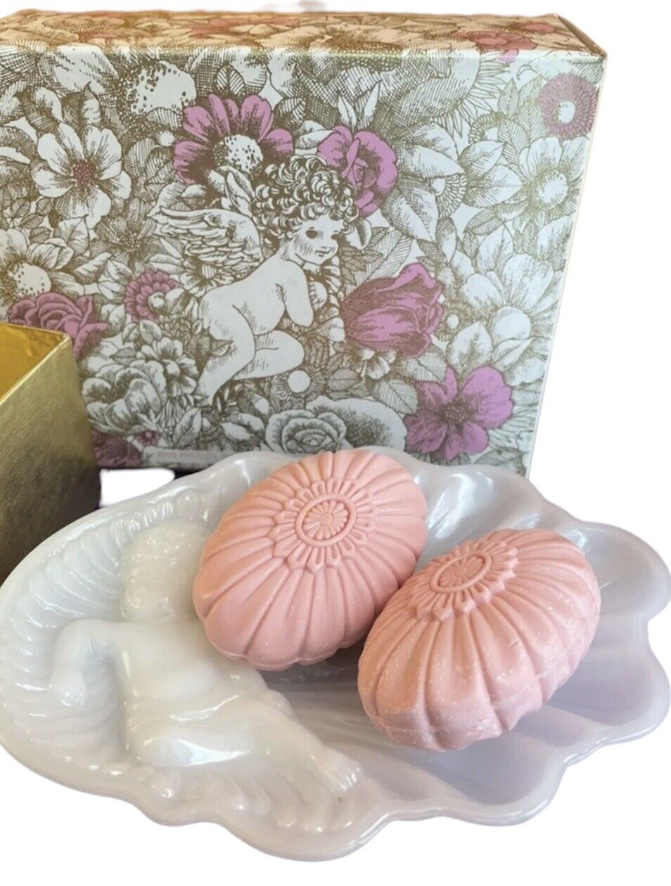 Avon Heavenly Soap Set Angel Cherub Milk Glass Dish Hostess Pink Bars New in Box