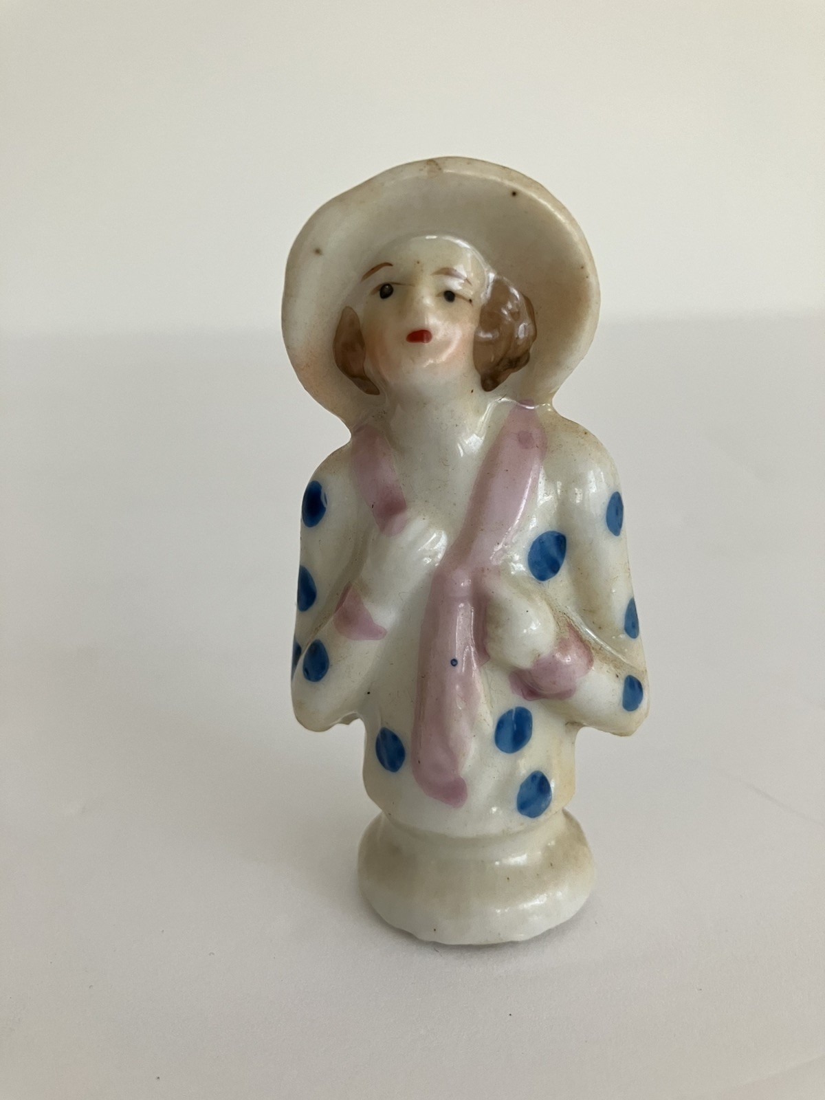 Vintage 1920’s-30’s Art Deco Porcelain Flapper Lady Half Doll Pincushion 2 1/4” Vintage 1920’s-30’s Art Deco Porcelain Flapper Lady Half Doll Pincushion 2 1/4”