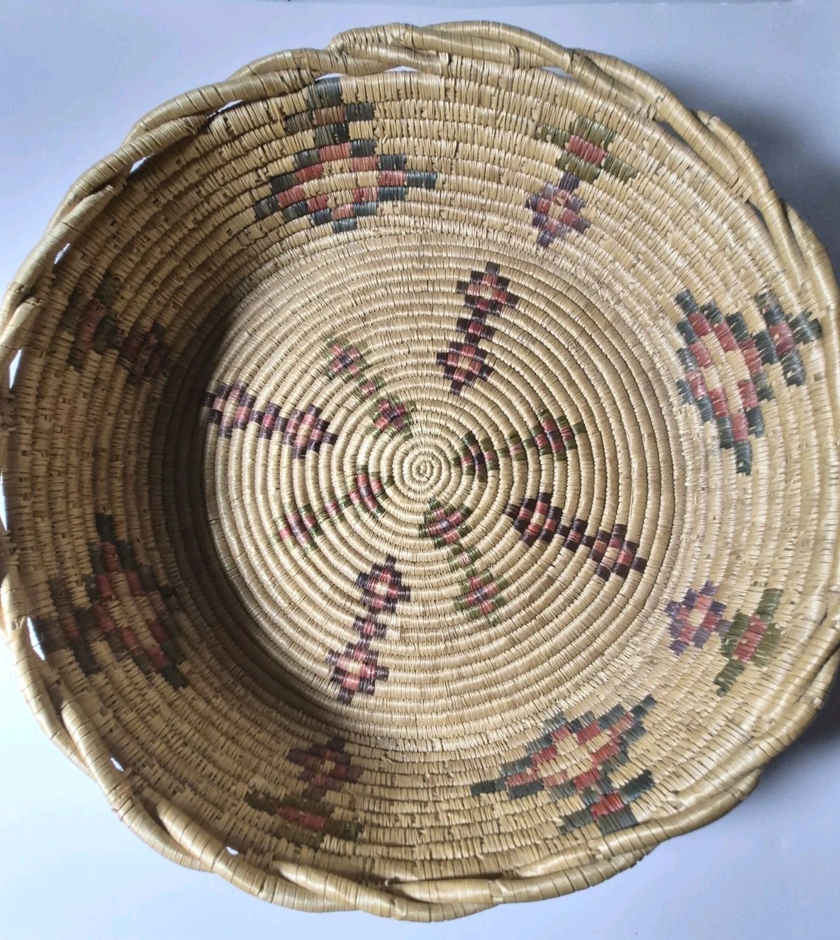 Hand Made Native American Tohono O\'odham Coiled Basket Geometric Design 12\
