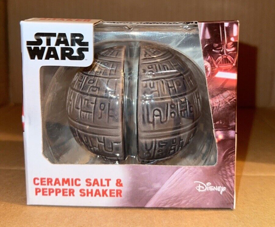 DISNEY Star Wars DEATH STAR Salt and Pepper ShakerS NEW