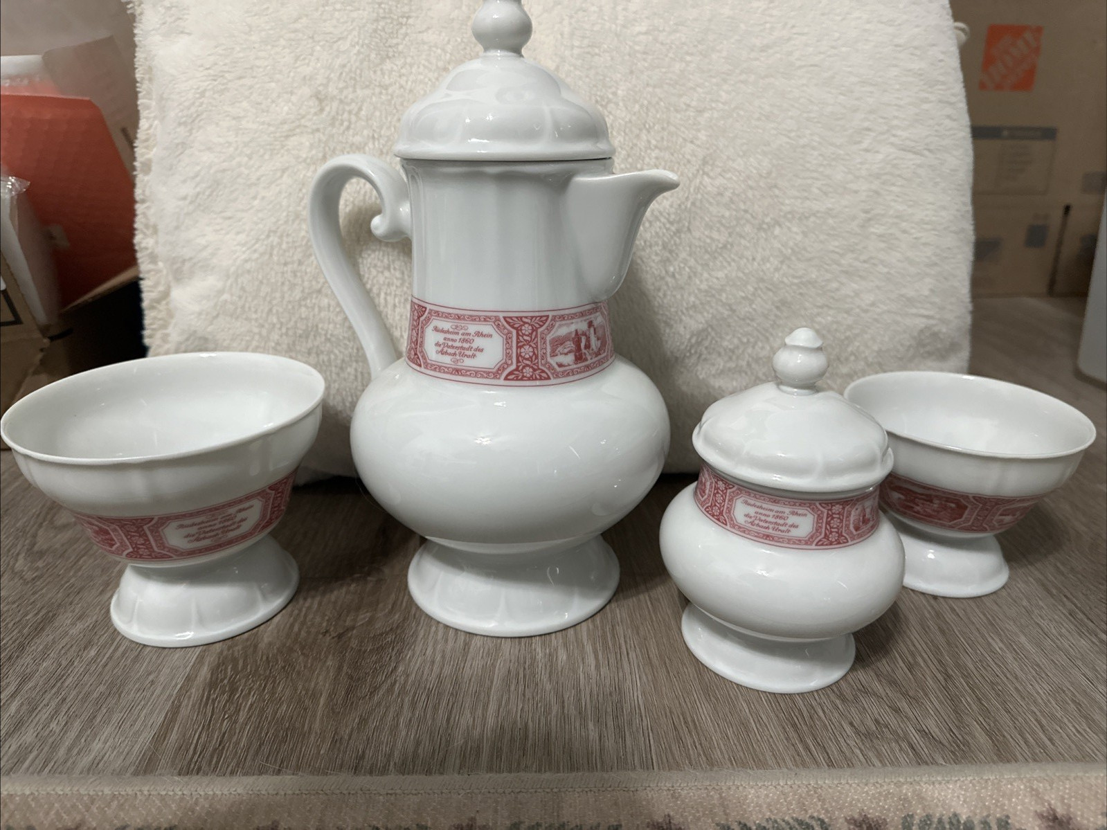Heinrich Porzellan Vintage (Germany) Rüdesheimer Two Bowls, Sugar Bowl,  Teapot