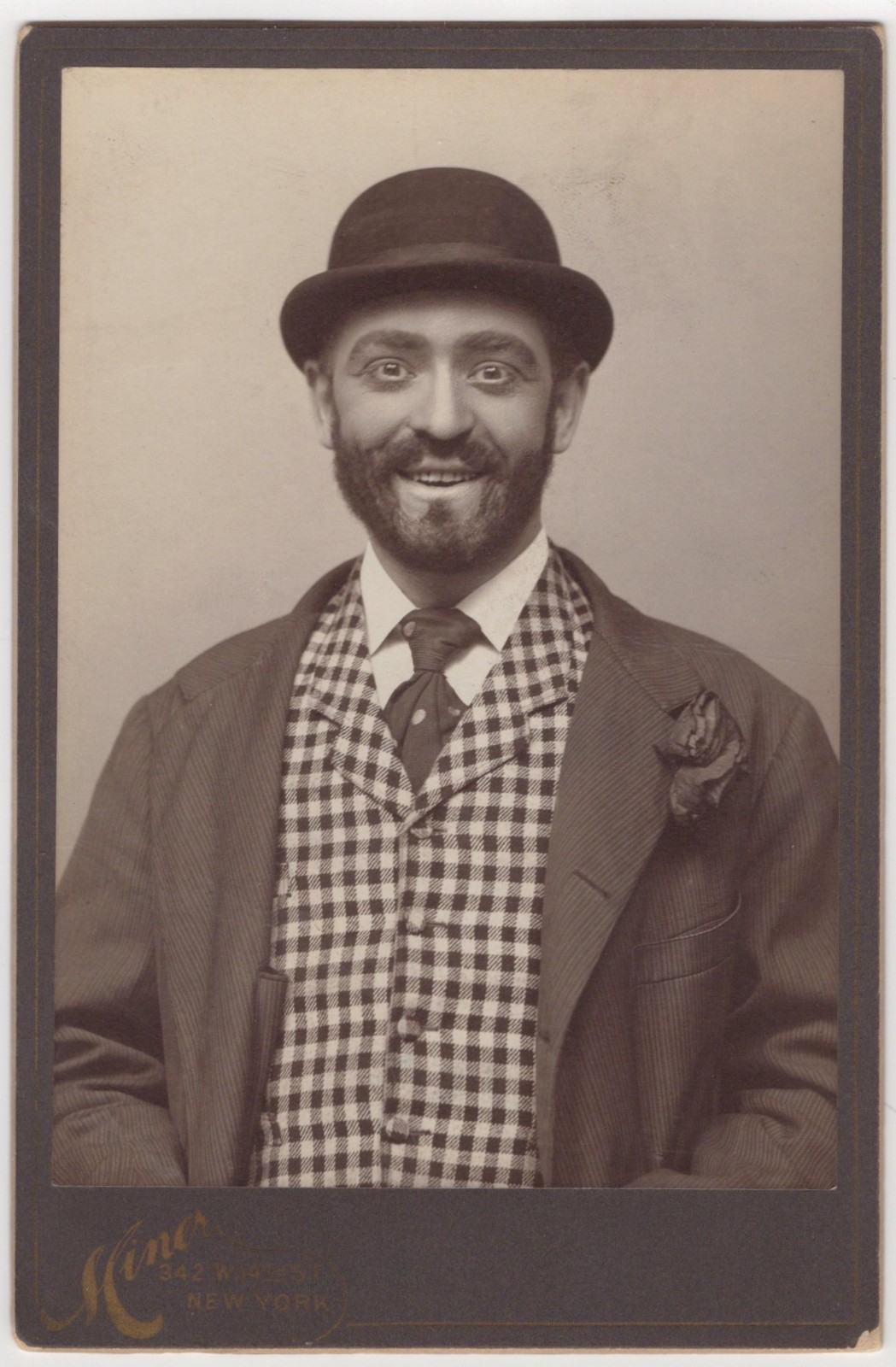 HARRY FIELDS : VAUDEVILLE, COMEDIAN, JUGGLER : WIDE SMILE : RARE CABINET PHOTO HARRY FIELDS : VAUDEVILLE, COMEDIAN, JUGGLER : WIDE SMILE : RARE CABINET PHOTO