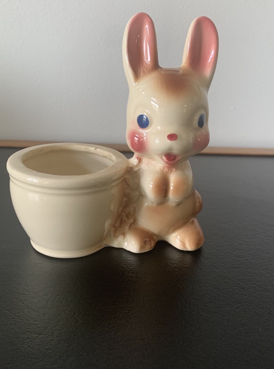 Vintage 1950s Rempel Diamond Pottery Bunny Rabbit Planter