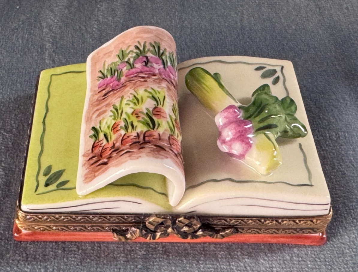 Limoges France E.G. Versailles Garden Book Trinket Box Peint Main Limited Ed