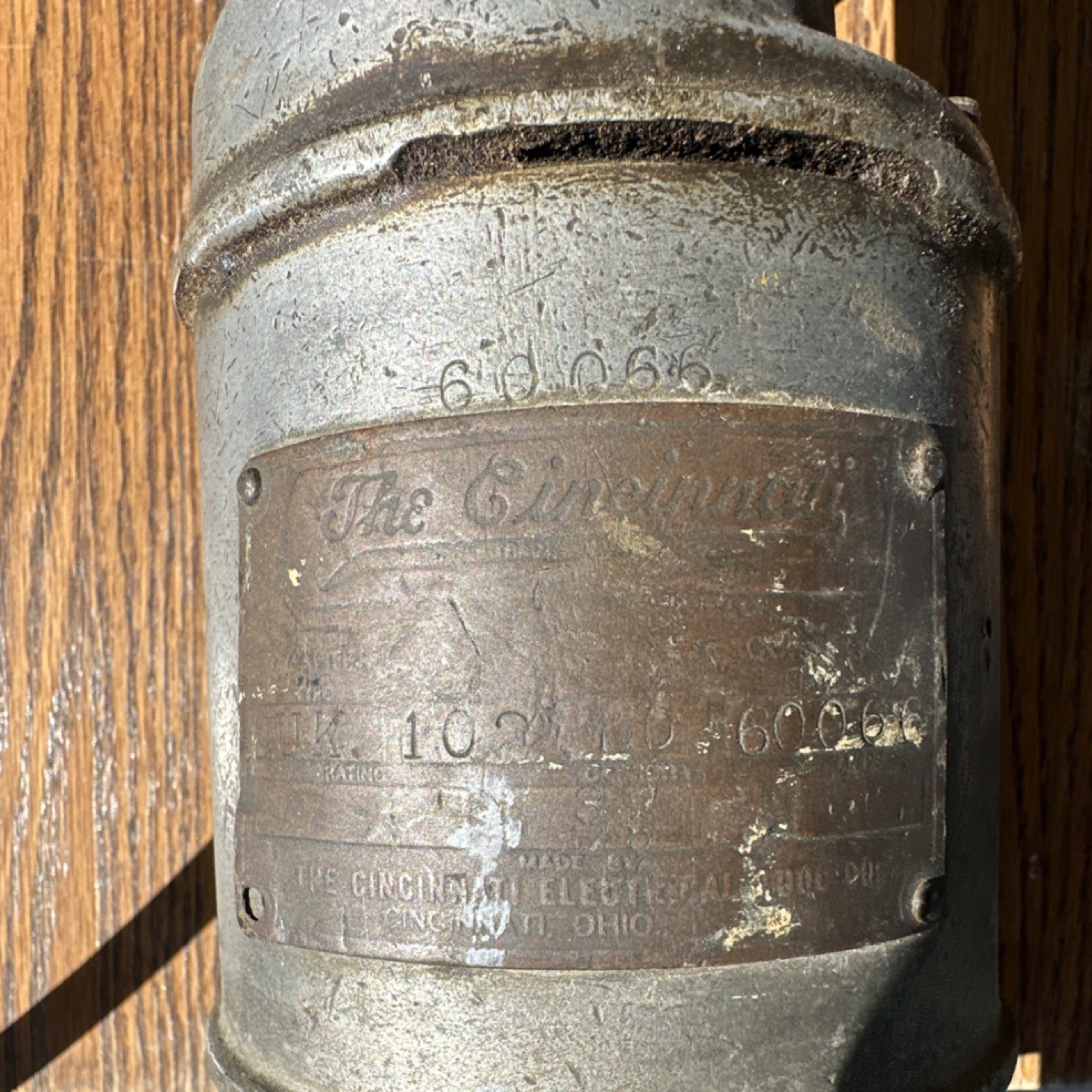 The Cincinnati Vintage Original Corded Drill Model 1024-LD-60068